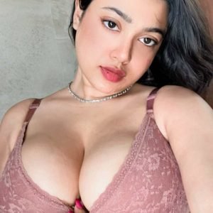 prothom gud chuda গুদ পেলেও গুদে ধোন ঢুকাতে পারছিলাম না