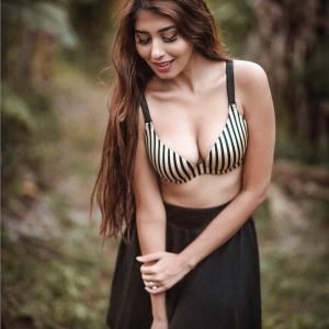 Bandhobike choda banglachoti ভার্সিটির বান্ধবী বাংলা চটি গল্প