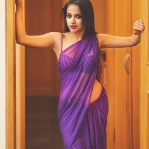 Bangla Choti Golpo69 শাড়ীর আচলের ফাক দিয়ে বান্ধবীর দুধ টিপা গল্প