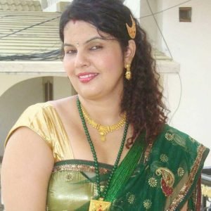 mayer gud mara মায়ের গুদের উপর ঘন অথচ মোলায়েম বাল