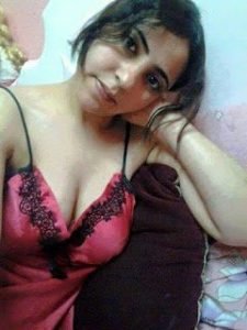 খালার গুদে আমার বাড়াটা – Khalake ke Choda
