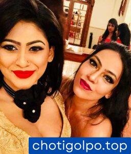 স্বামী আমাকে আর বান্ধবীকে একসাথে চুদে দিলো