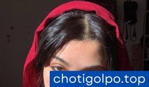 দুই কচি বোনের একজন নাগর।