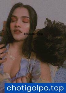 মায়ের পায়ের ফাঁকে ছেলের ধোন Bangla Choti 6