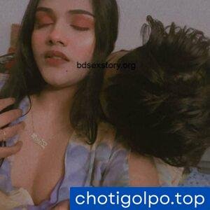 মায়ের পায়ের ফাঁকে ছেলের ধোন Bangla Choti 6