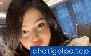 পাশের বাসার বন্ধুর বোনকে আদর করলাম।