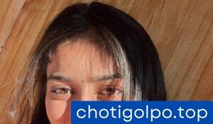 প্রতিবেশী পুলিশ ডিভোর্সী মহিলার সাথে।