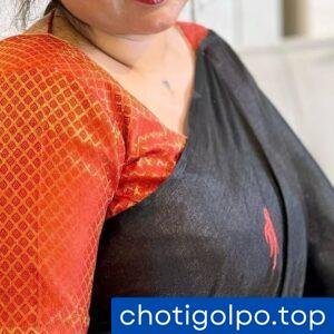 জয়িতার আর তার রূপসী মেয়েকে। জয়িতার আর তার রূপসী মেয়েকে।