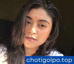 বাবা সাথে মেয়ে নদীর মাঝে।