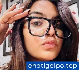 আমার সুন্দরী আম্মু এবং প্রিন্সিপাল।