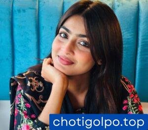 জমজ ভাই আদরের বোনের সাথে মজা করলো।