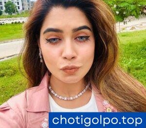 আদরের ছোট বোন মারিয়া।