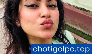 মায়ের হাতে ছেলের চিকিৎসা