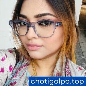 স্বামীর বন্ধু গোপনে বাসায় আসে।