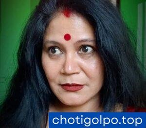 বিধবা মা যুবতী বোনকে ভাই মজা দিল।