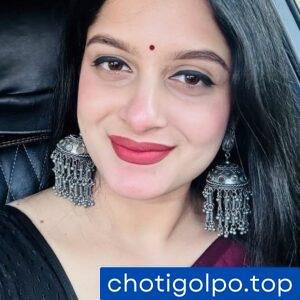 লোকাল ট্রেনে চরম সুখ