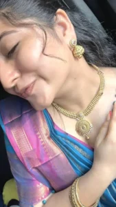 প্রেমিকার মায়ের সাথে রাতভর আদর খেলা