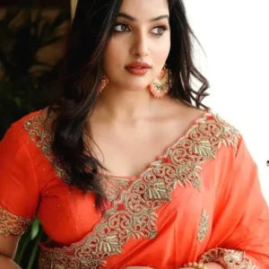 কাজের লোক চুদলো মালিকের সুন্দরী স্ত্রীকে