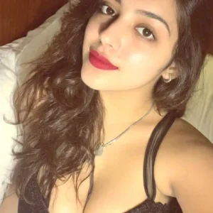 দিদিকে গুদে আঙ্গুলি করতে দেখে নিজেই চুদলো