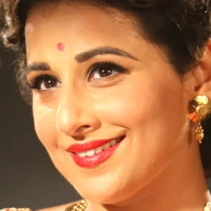 বিধবা বান্ধবীকে শারীরিক সুখ দেয়া