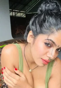 রাকিবের সৎ মায়ের সাথে শোয়া