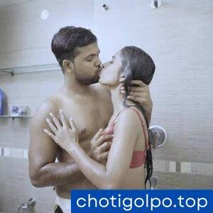 bangla choti golpo-বাতরুমে মাকে চুদলাম-১ম