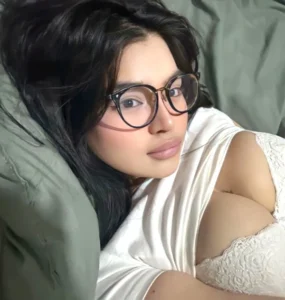 bondhur ma chotigolpo আমাকে তোর ললিপপটা খেতে দে