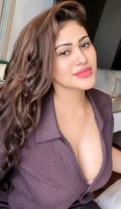 মুসলিম বন্ধু আমার হিন্দু মাকে করলো