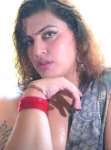 কাকু মাকে চুদে আমি বাথরুমে হস্তমৈথুন করি