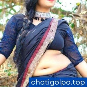 রুমে ঢুকে দেখি মাকে তিনজন মিলে চুদছে